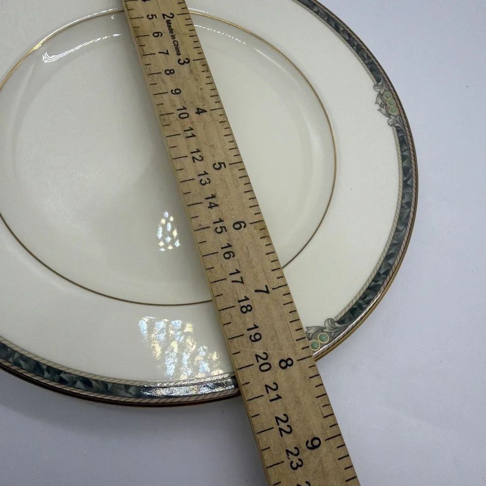 NORITAKE COVINA SALAD PLATE‎ -8 3/8